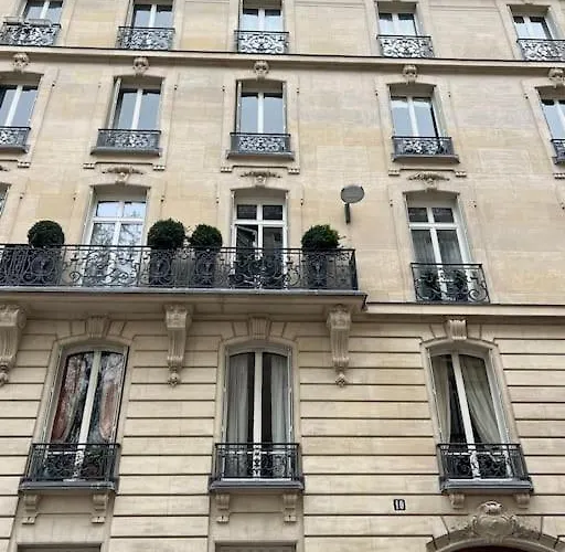 Votre Pied-a-terre En Plein Lägenhet Paris